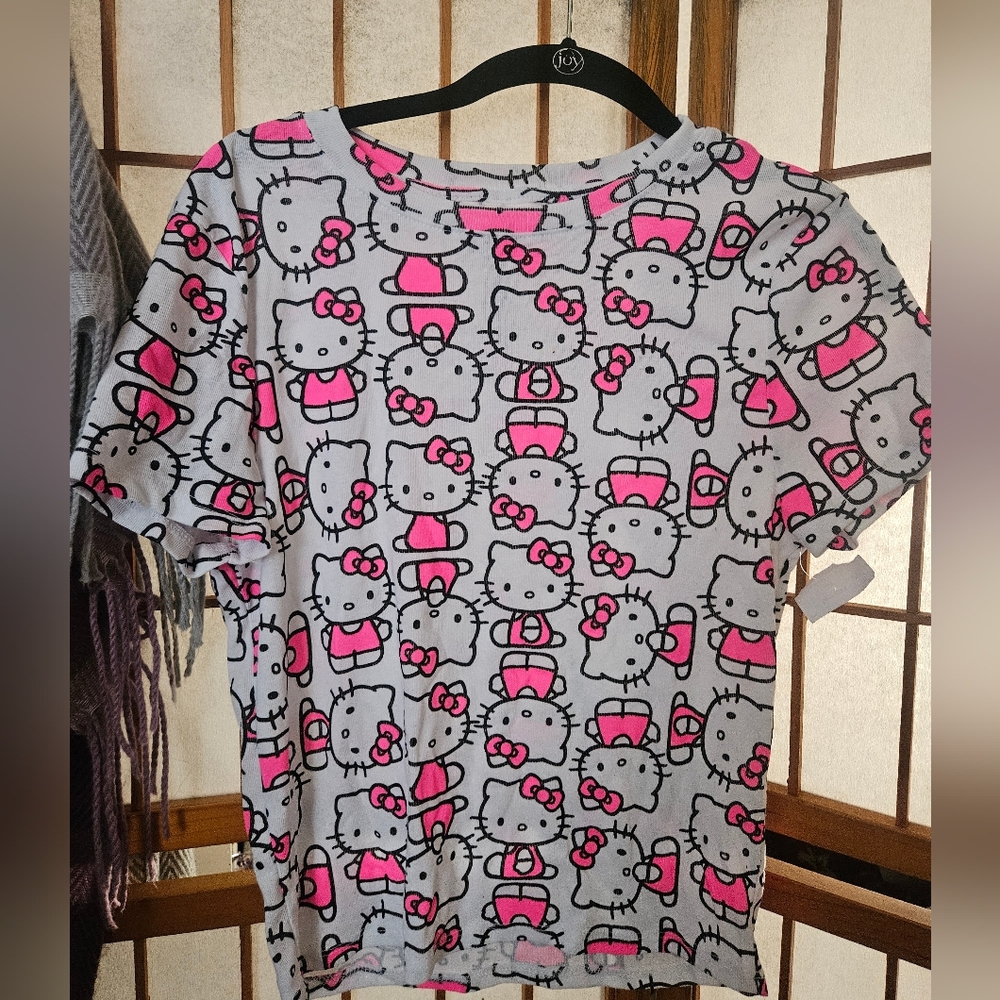 SANRIO HELLO KITTY ALL OVER HOT PINK GIRLS TOP PULLOVER T-SHIRT X-LARGE